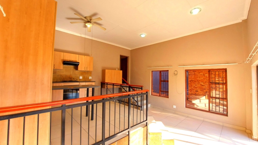 6 Bedroom Property for Sale in Ifafi North West
